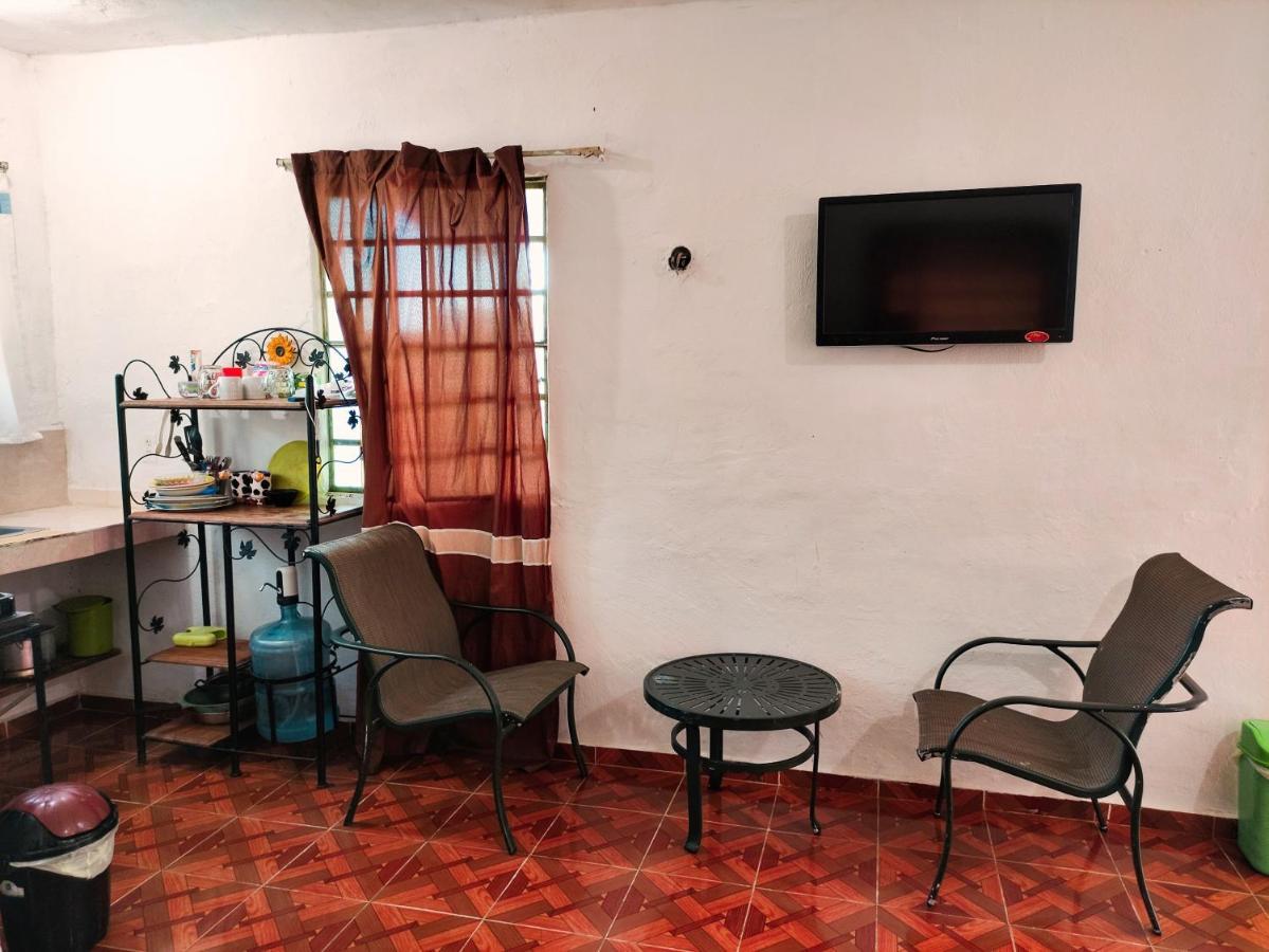 Casa Lili Luxury Valladolid "Fast Wifi, Hot Water, Kitchen & Tv" Экстерьер фото